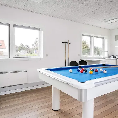10 Person Holiday In Bl Vand *