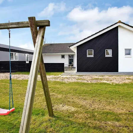 10 Person Holiday In Bl Vand *