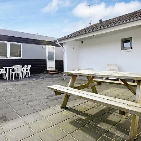 10 Person Holiday In Bl Vand Blåvand