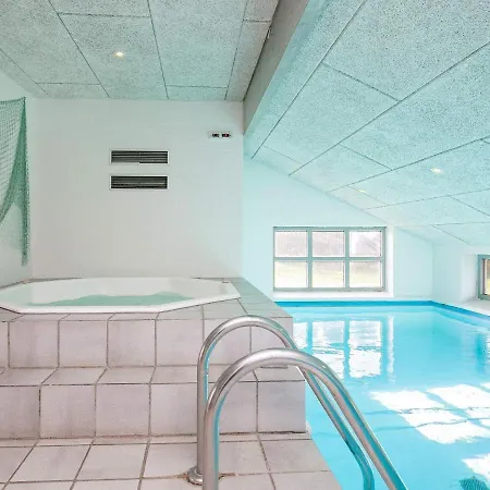 10 Person Holiday In Bl Vand *